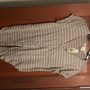 NWT Max Studio Linen Large top
